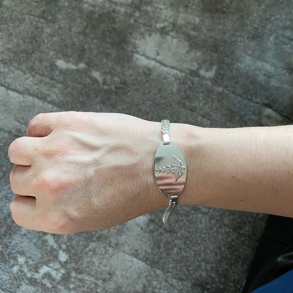 Adult - 925 Italian Silver Medic alert bracelet - Picture 2 of 6